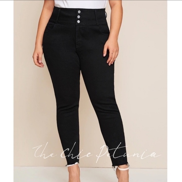 Plus Size Black skinny high waist frayed Edge Pants - Picture 2 of 5